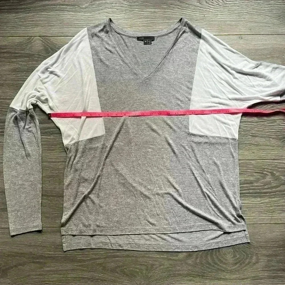 Vince Lightweight Gray White Colorblock Semi Sheer Long Sleeve Sweater Size M - Picture 5 of 5